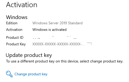 Stav aktivace po opravě — Windows Server 2019 Standard je aktivován a je vidět Product ID i klíč